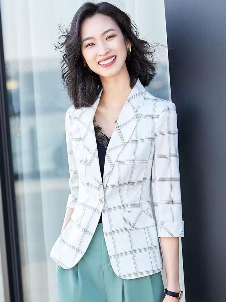 芷 炫