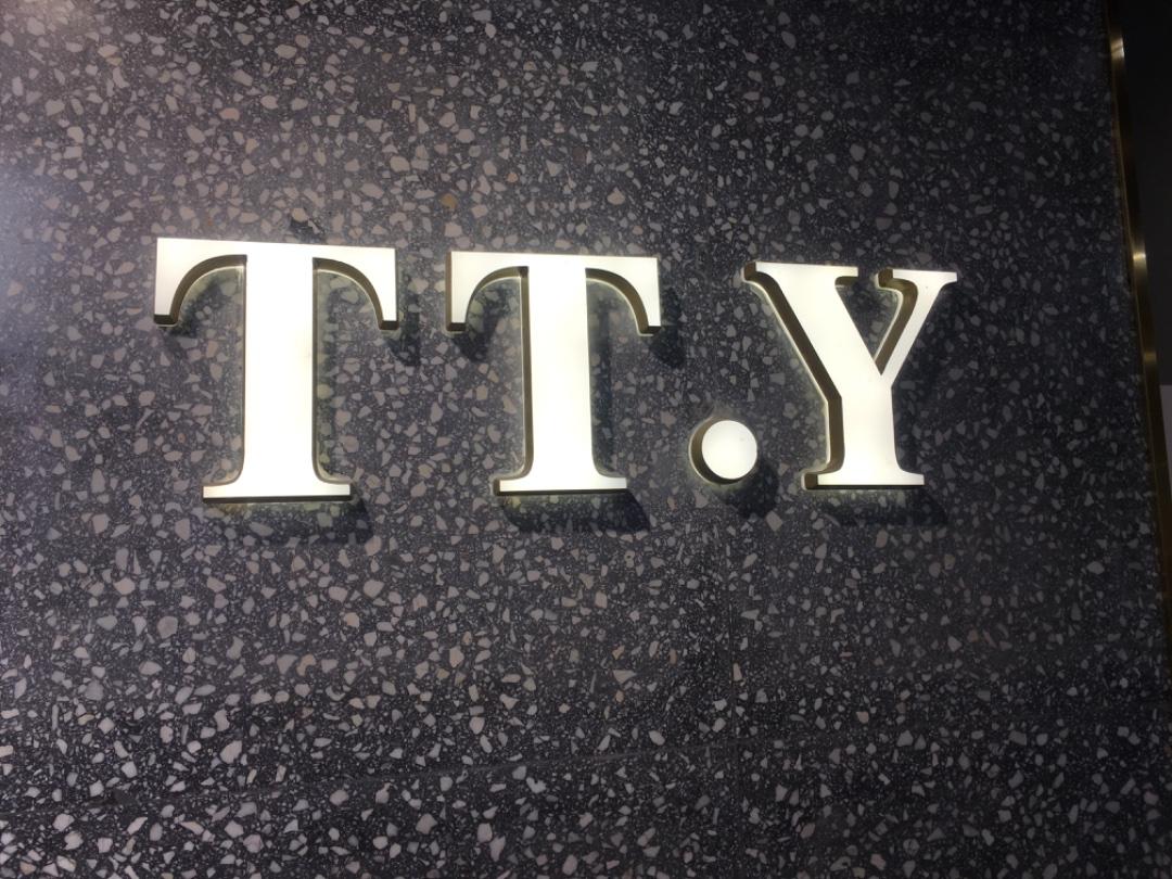 TT·Y