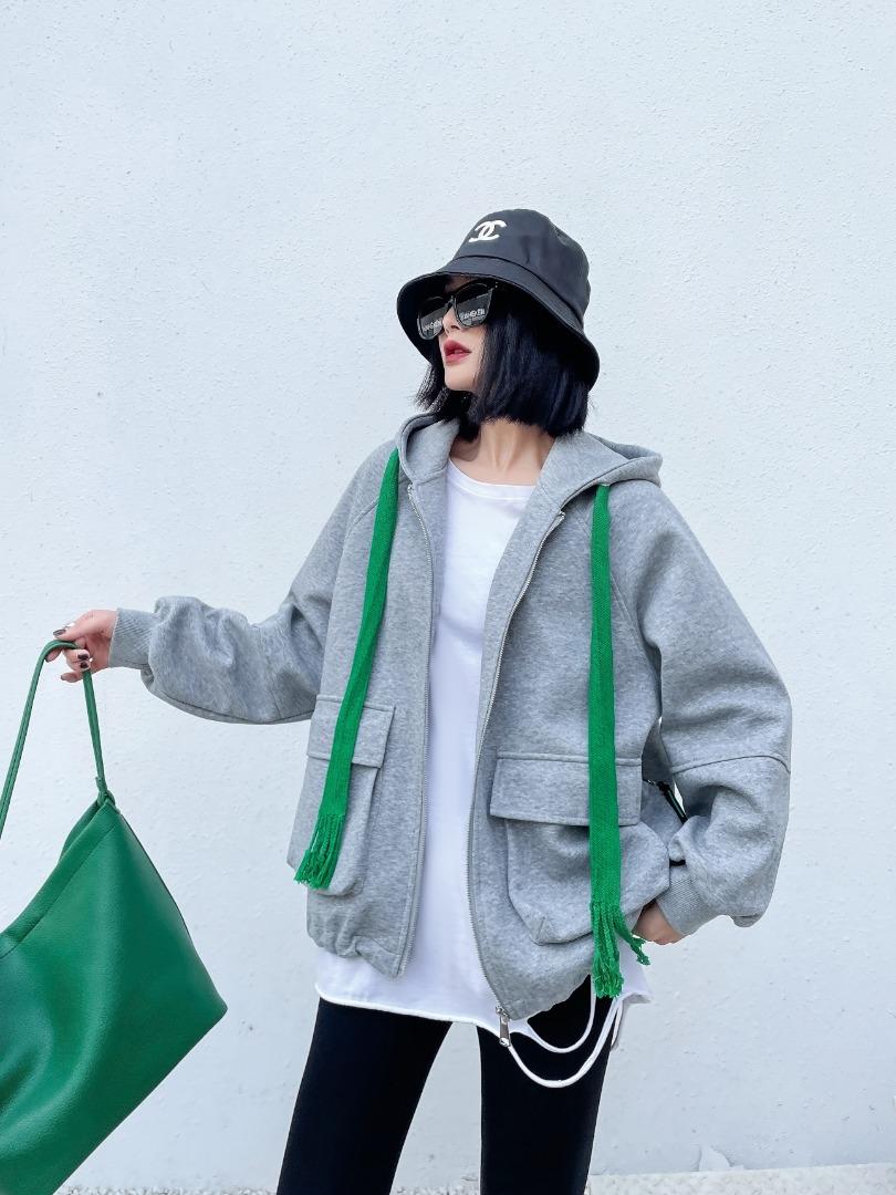 依姐衣妹