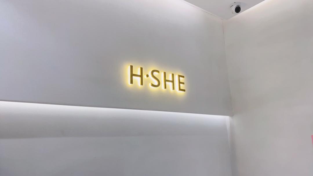 H·SHE